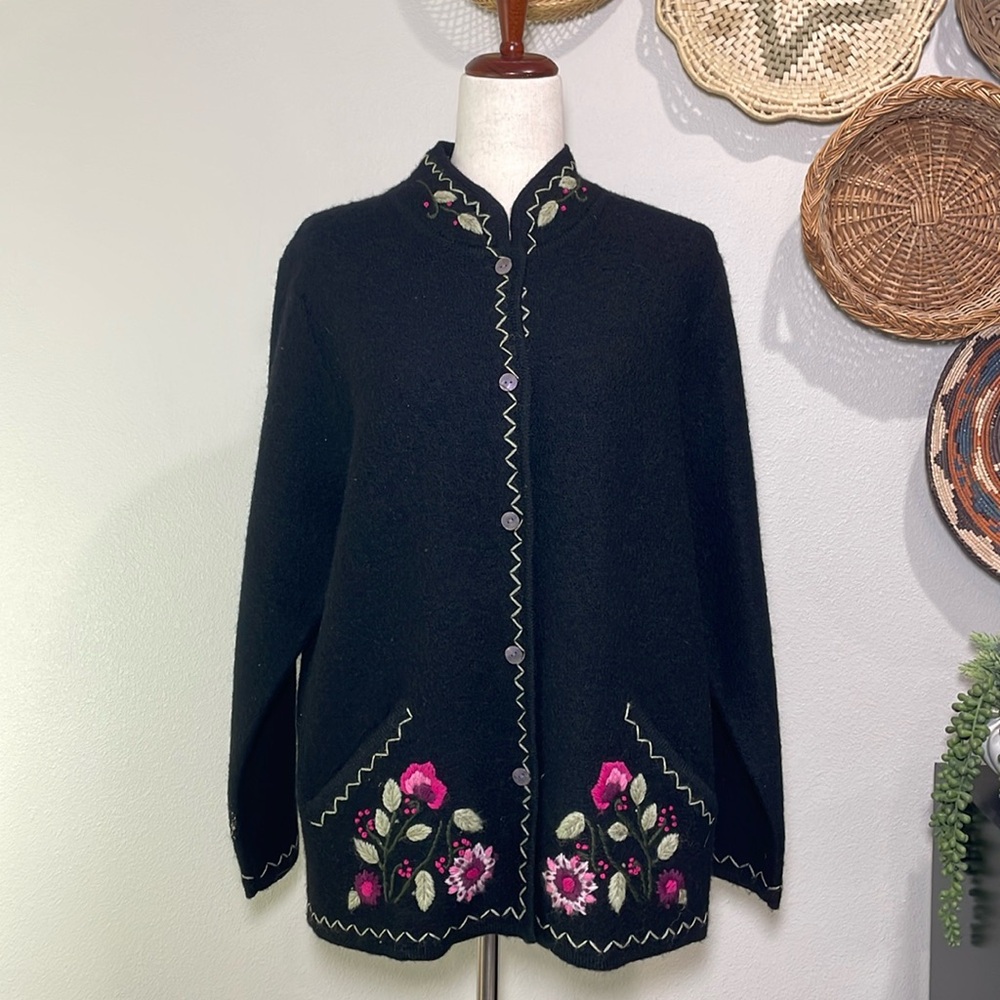 Stunning Wool Embroidered Floral Sweater Jacket Coat Cardigan Overlay SizeMedium